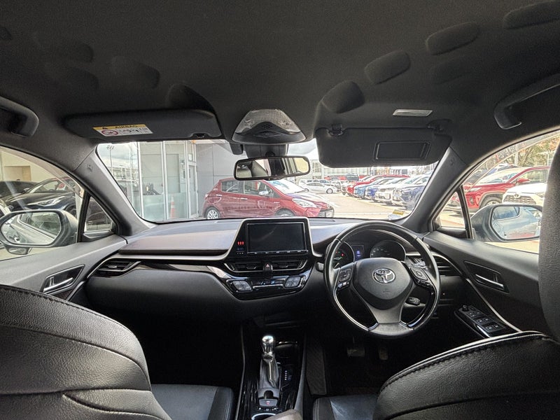 2017 Toyota C-HR 1.8 Hybrid G LIMITED image 2