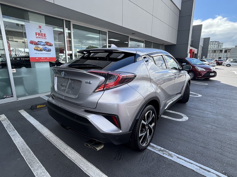 2017 Toyota C-HR 1.8 Hybrid G LIMITED image 3