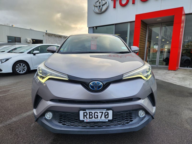 2017 Toyota C-HR 1.8 Hybrid G SUV - Certified I... image 2