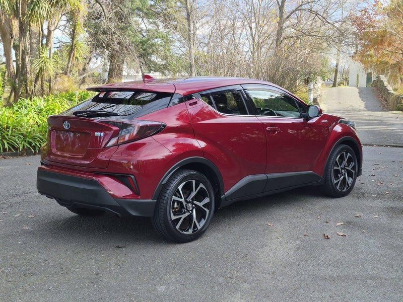 2017 Toyota C-HR 1.8 Hybrid G (ZYX10-AHXEB-1) image 3