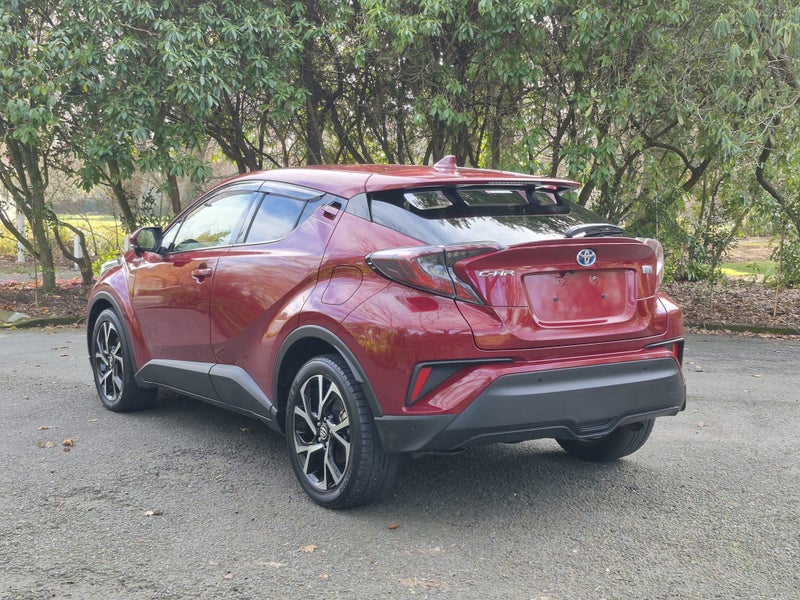 2017 Toyota C-HR 1.8 Hybrid G (ZYX10-AHXEB-1) image 5