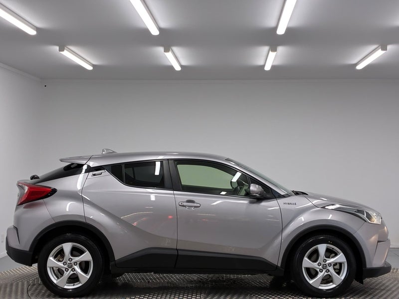 2017 Toyota C-HR 1.8 Hybrid S image 2