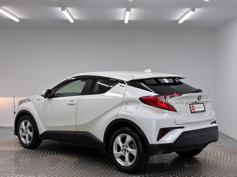 2017 Toyota C-HR 1.8 Hybrid S image 5