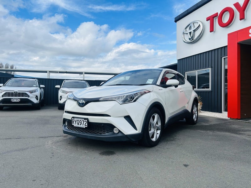 2017 Toyota C-HR 1.8 Hybrid S Automatic SUV image 3