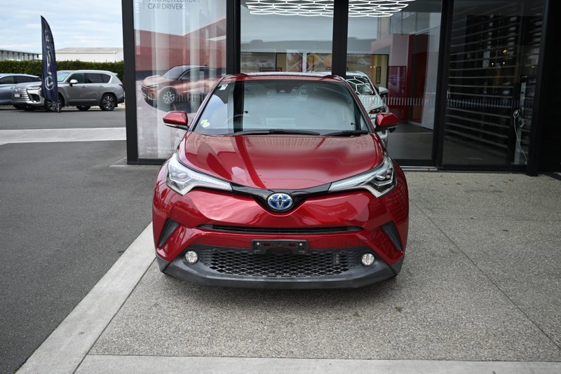 2017 Toyota C-HR 1.8 Petrol Hybrid G CVT FWD SUV image 4