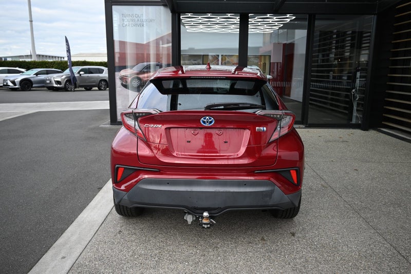 2017 Toyota C-HR 1.8 Petrol Hybrid G CVT FWD SUV image 5