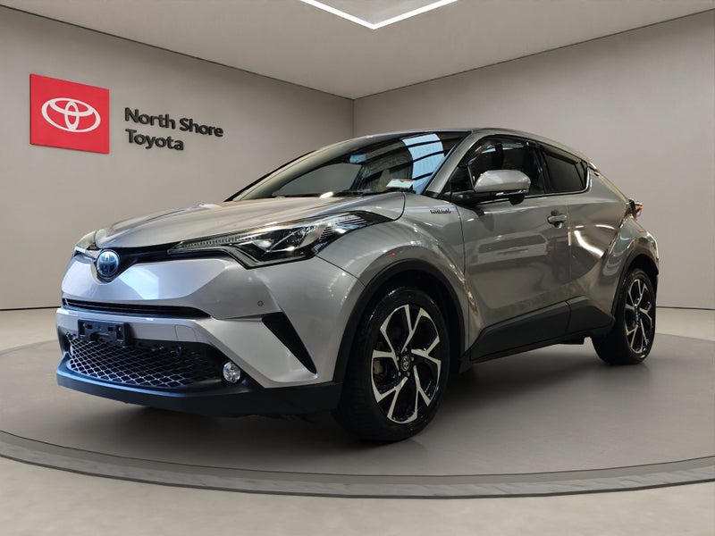 2017 Toyota C-HR 1.8L Hybrid G FWD SUV image 3
