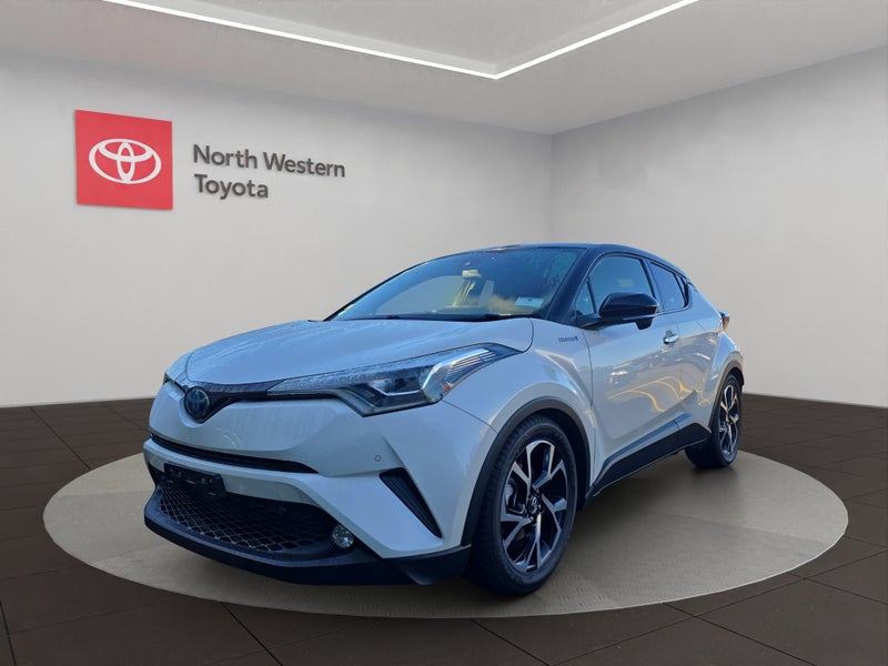 2017 Toyota C-HR 1.8L Hybrid G LED Edition 2WD SUV image 3