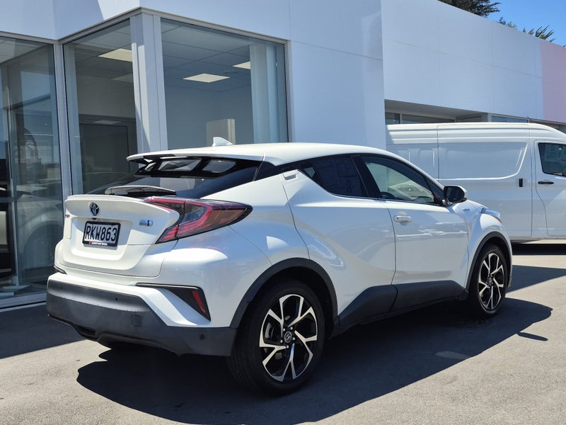 2017 Toyota C-HR 1.8P HYBRID Auto G image 4