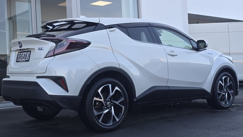 2017 Toyota C-HR 1.8P HYBRID G Auto image 3