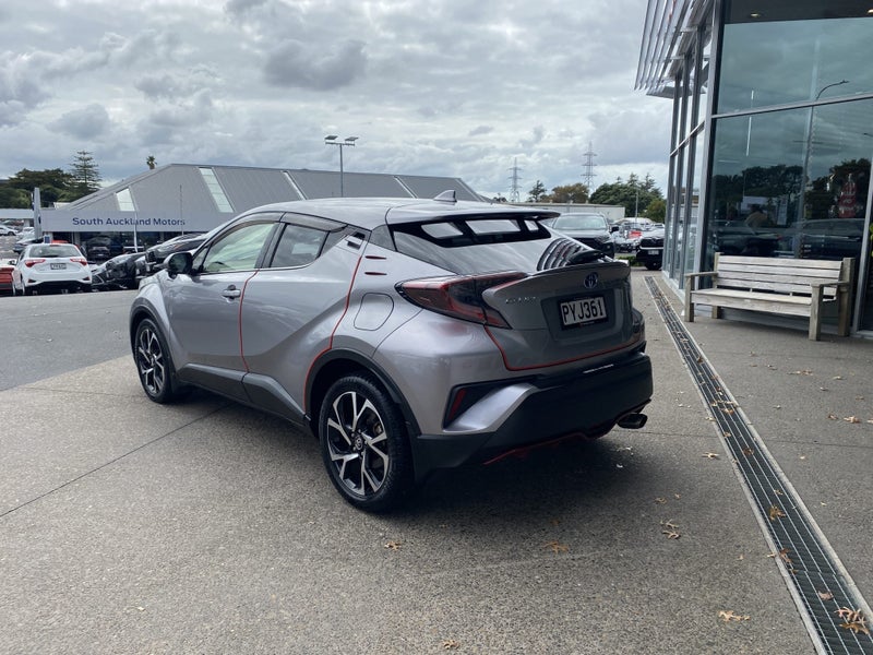 2017 Toyota C-HR 1.8P Hybrid G Spec image 3