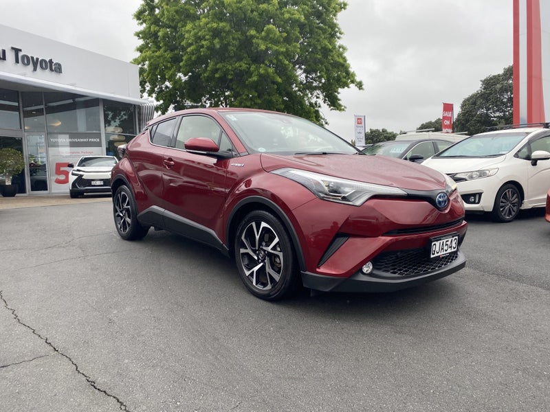 2017 Toyota C-HR 1.8P Hybrid G SUV image 1