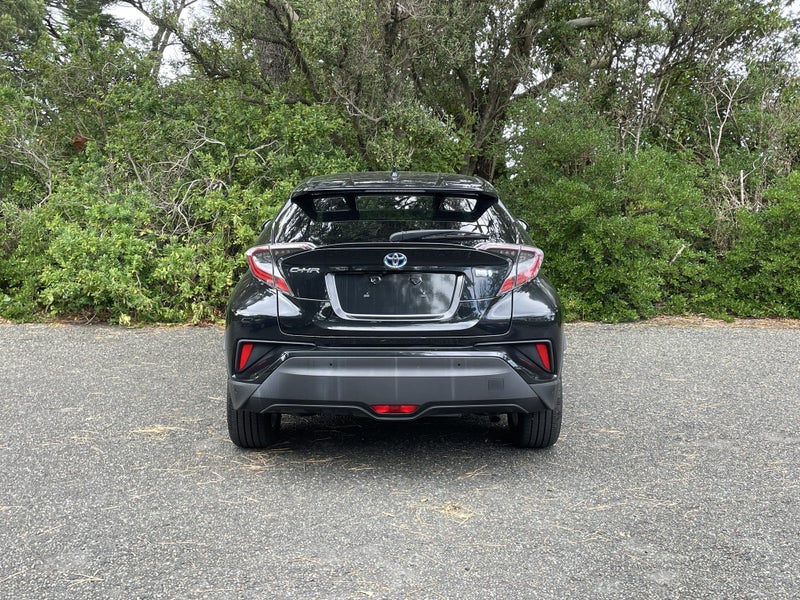 2017 Toyota C-HR Hybrid image 5