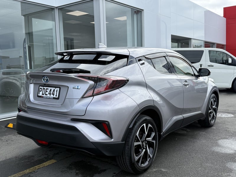 2017 Toyota C-HR Hybrid 1.8P G Spec image 4