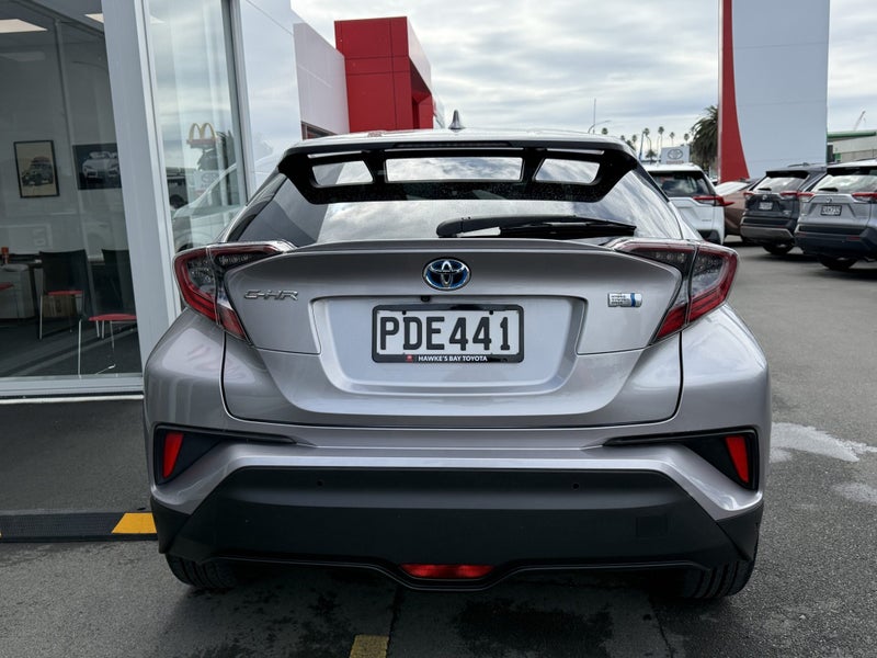 2017 Toyota C-HR Hybrid 1.8P G Spec image 5