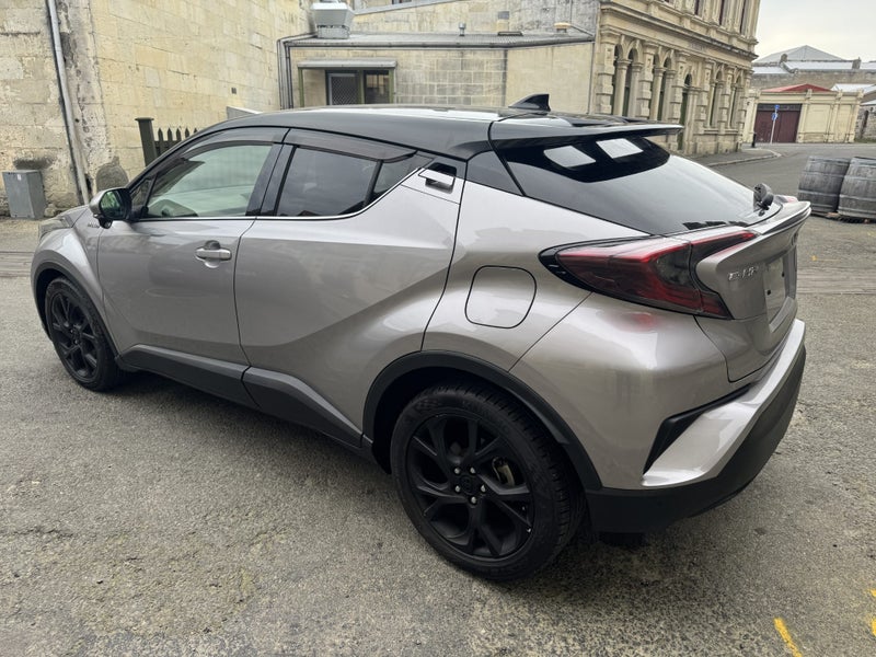 2017 Toyota C-HR Hybrid image 4