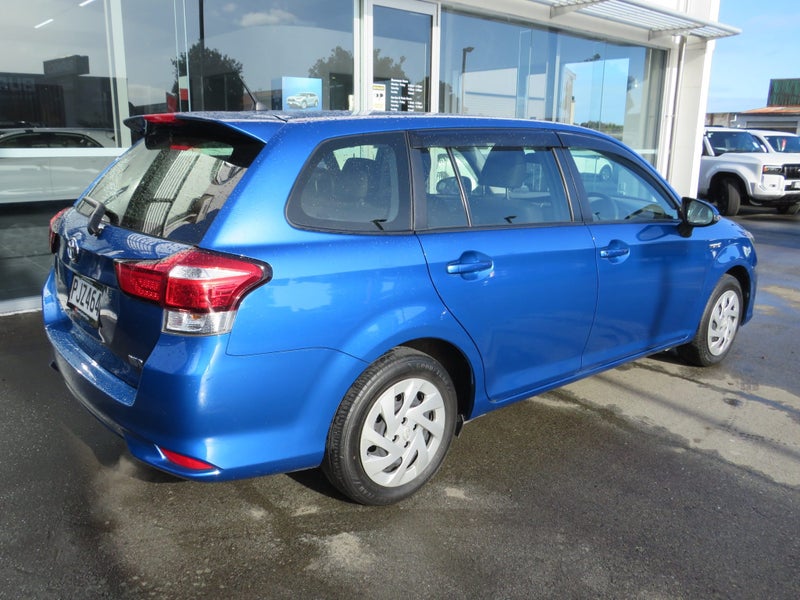 2017 Toyota Corolla 1.6P GL HBAC Fielder Hybrid image 5