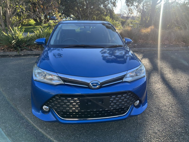 2017 Toyota Corolla Fielder 1.5 Hybrid image 2