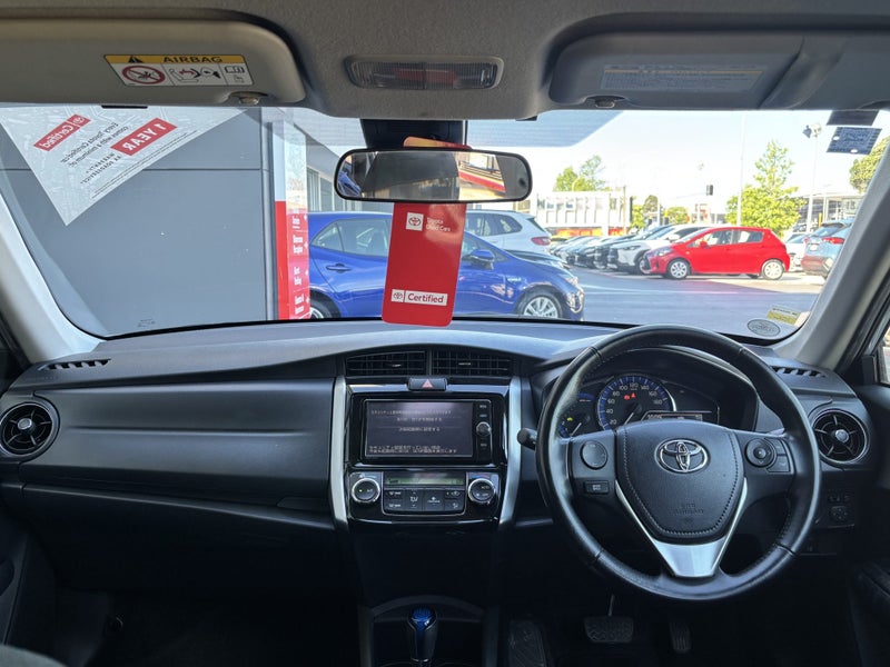 2017 Toyota Corolla Fielder 1.5 Hybrid G 5 Dr W... image 2