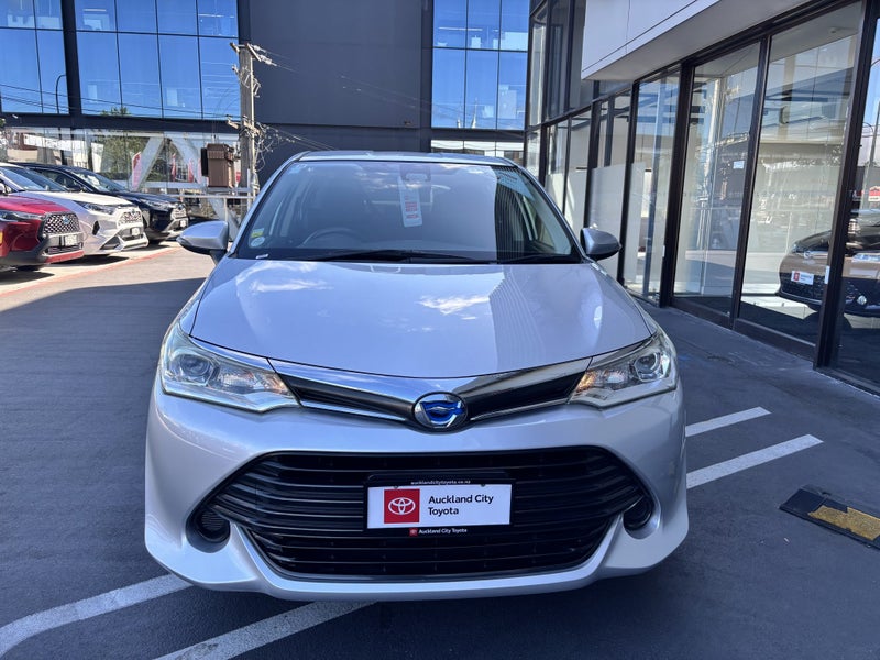 2017 Toyota Corolla Fielder 1.5 Hybrid G 5 Dr W... image 4