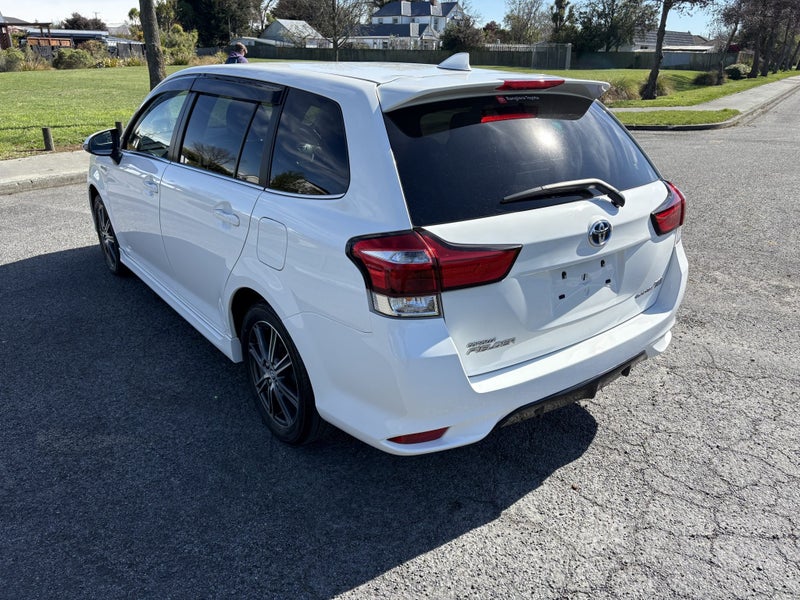 2017 Toyota Corolla Fielder 1.5 Hybrid G Aero T... image 2