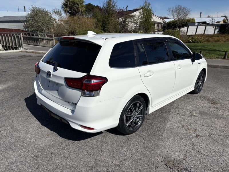 2017 Toyota Corolla Fielder 1.5 Hybrid G Aero T... image 5