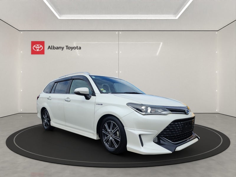 2017 Toyota Corolla Fielder 1.5 Hybrid G WxB 5... image 1