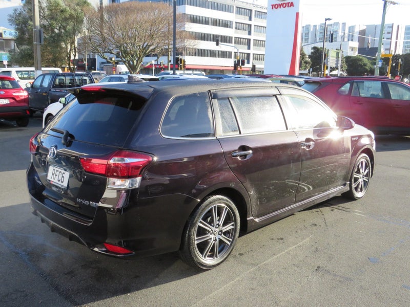 2017 Toyota Corolla Fielder 1.5 Hybrid G WxB +... image 5