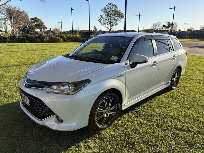 2017 Toyota Corolla Fielder 1.5 Hybrid G WxB Au... image 3