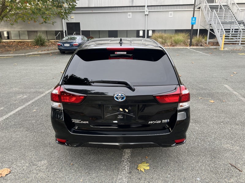 2017 Toyota Corolla Fielder 1.5 Hybrid Wagon image 5