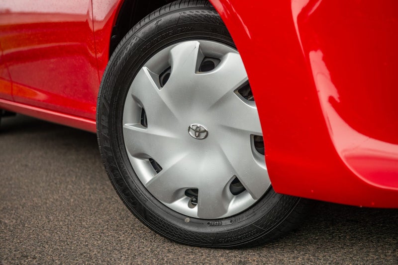 2017 Toyota Corolla Fielder 1.5 Hybrid Wagon image 3