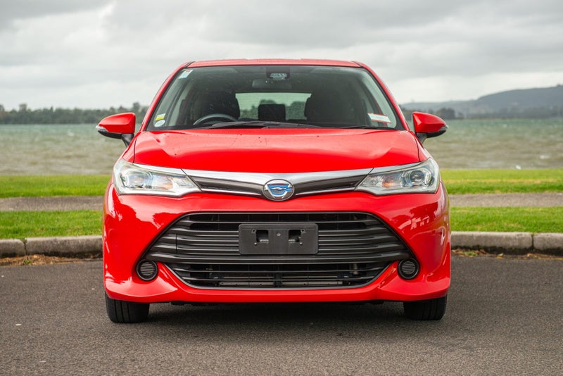 2017 Toyota Corolla Fielder 1.5 Hybrid Wagon image 5