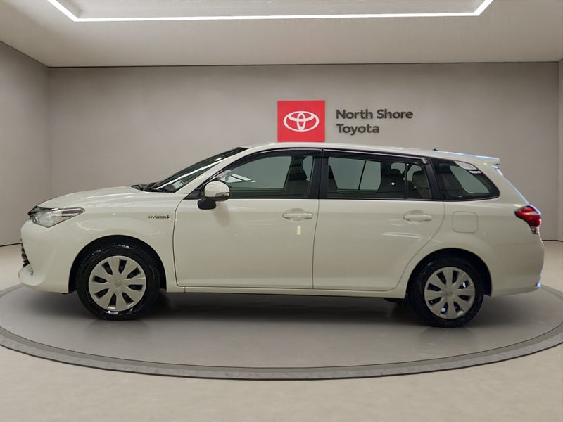 2017 Toyota Corolla Fielder 1.5L Hybrid 2WD Sta... image 4