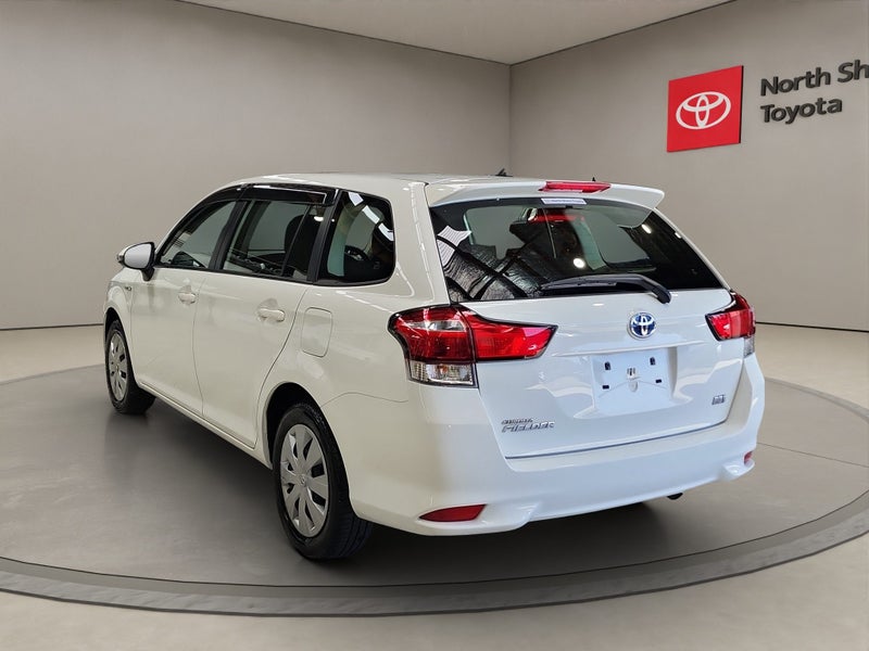 2017 Toyota Corolla Fielder 1.5L Hybrid 2WD Sta... image 5