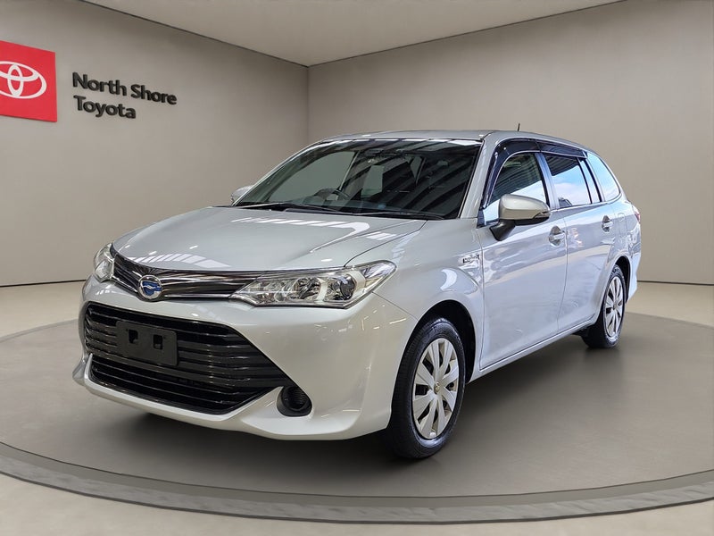 2017 Toyota Corolla Fielder 1.5L Hybrid 2WD Wagon image 4