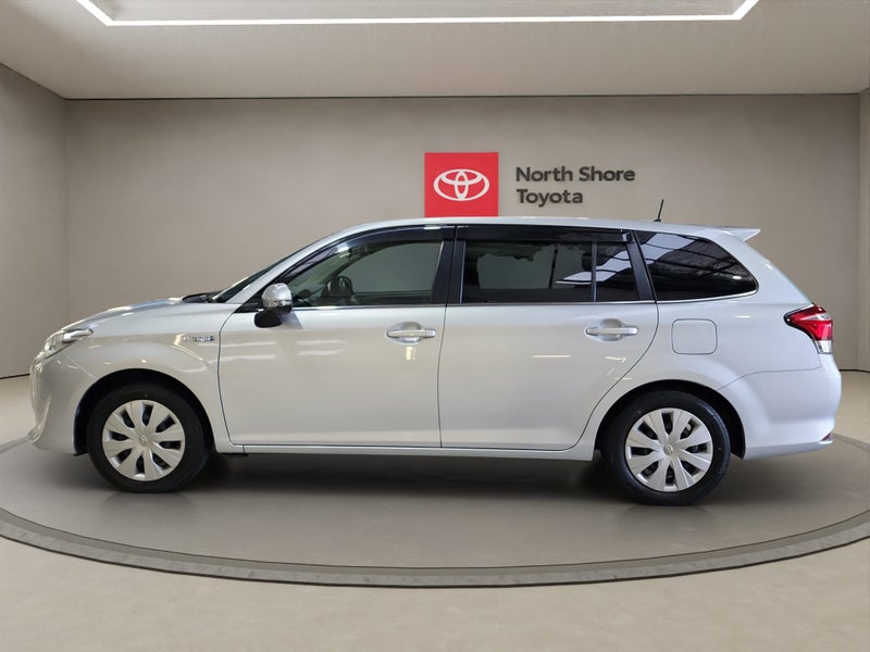 2017 Toyota Corolla Fielder 1.5L Hybrid 2WD Wagon image 5