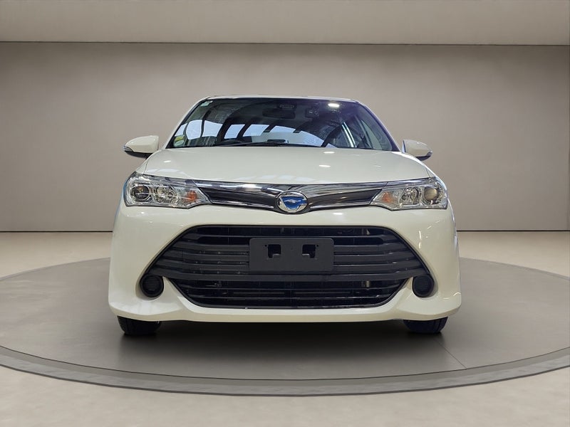 2017 Toyota Corolla Fielder 1.5L Hybrid Station... image 3