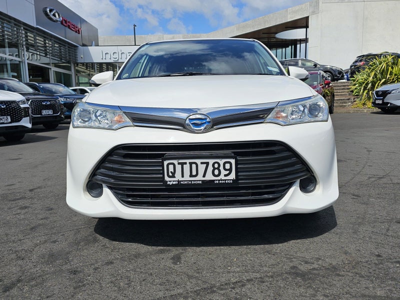 2017 Toyota Corolla FIELDER image 2