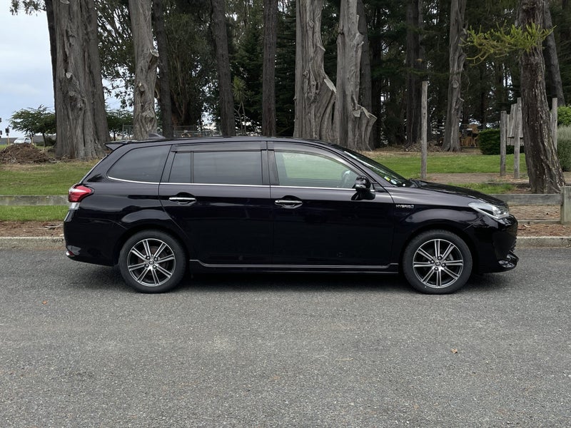 2017 Toyota Corolla Fielder G WxB image 3