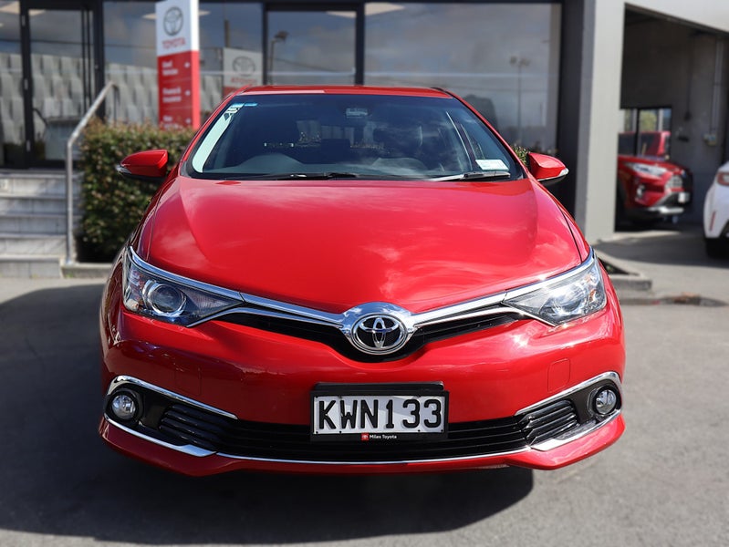 2017 Toyota Corolla GLX FWD 1.8P HATCH/5 CVT (Z... image 2