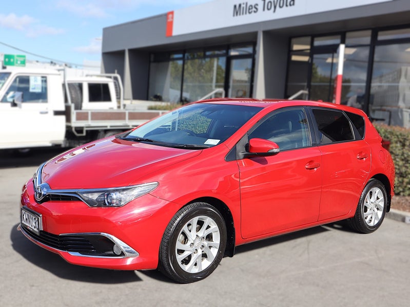 2017 Toyota Corolla GLX FWD 1.8P HATCH/5 CVT (Z... image 3