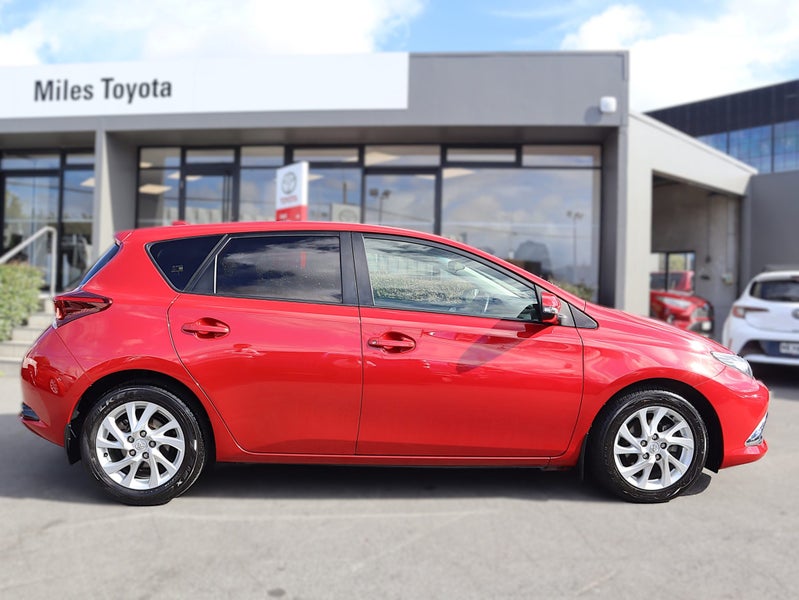 2017 Toyota Corolla GLX FWD 1.8P HATCH/5 CVT (Z... image 4