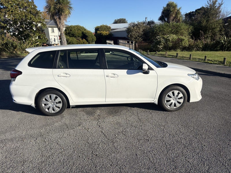 2017 Toyota Corolla GX FWD 1.5P WGN/5 CVT image 3