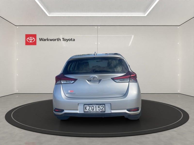 2017 Toyota Corolla GX FWD 1.8P HATCH/5 CVT (ZR... image 4