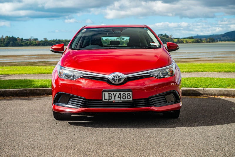 2017 Toyota Corolla GX FWD 1.8P HATCH image 4