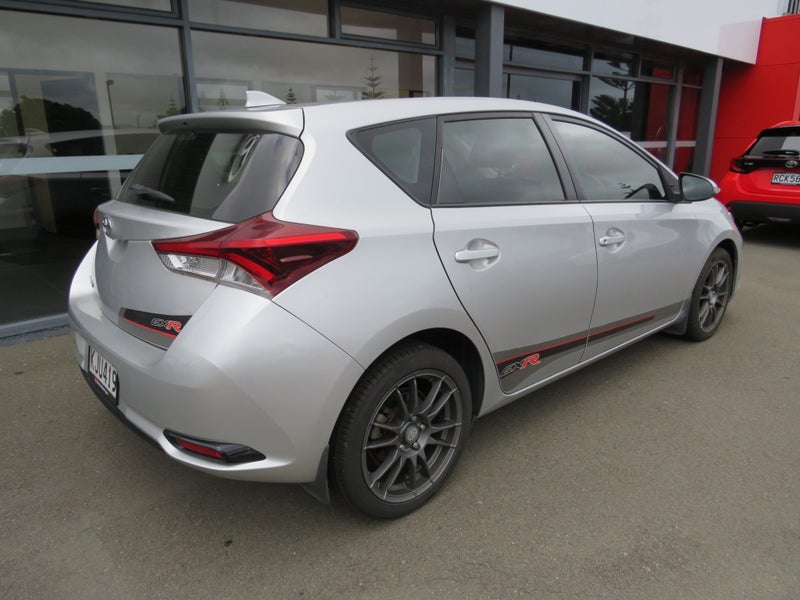 2017 Toyota Corolla GXR image 5