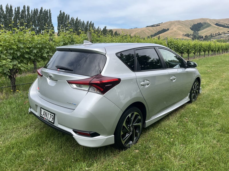 2017 Toyota Corolla LEVIN SX FWD 1.8P HATCH/5 CVT image 4