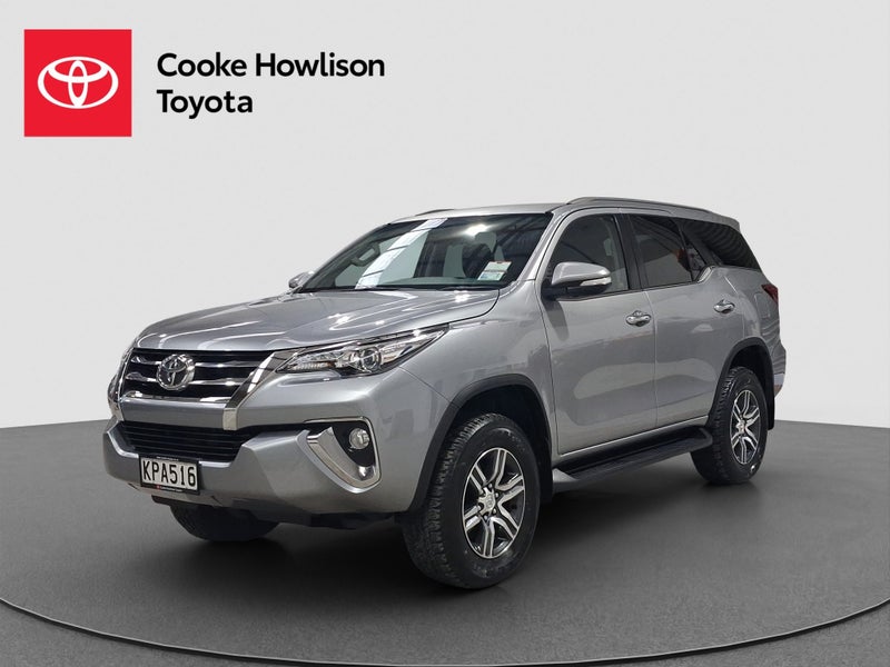 2017 Toyota Fortuner 4WD GXL image 3