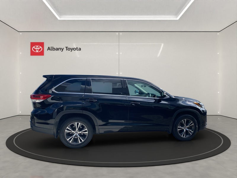 2017 Toyota Highlander GX 3.5P 8AT AWD SUV/5D/7... image 2