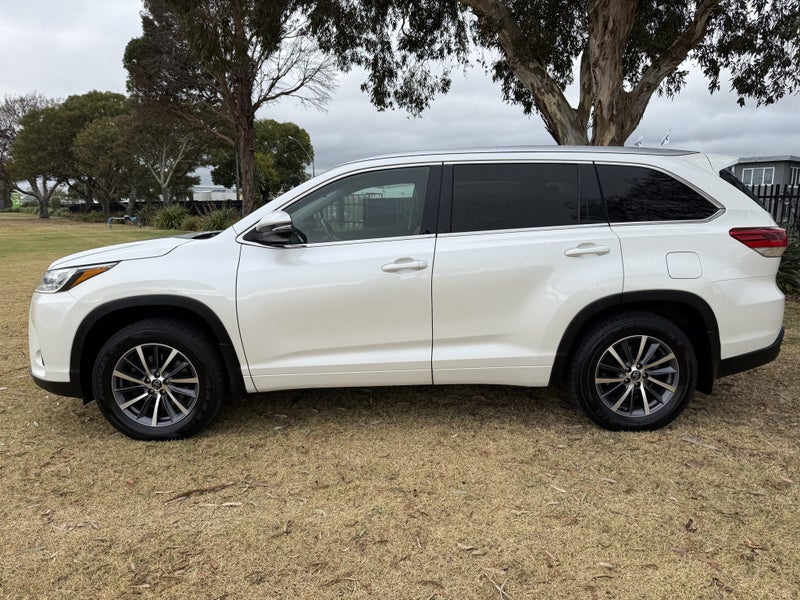 2017 Toyota Highlander GXL 3.5P Automatic AWD SUV image 4